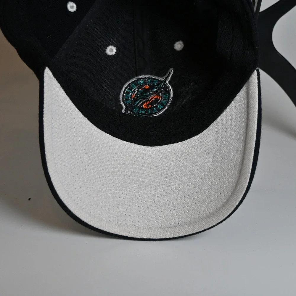 Nike Florida Marlins Hat Mens Vintage Black Swoosh Flex MLB Baseball Cap